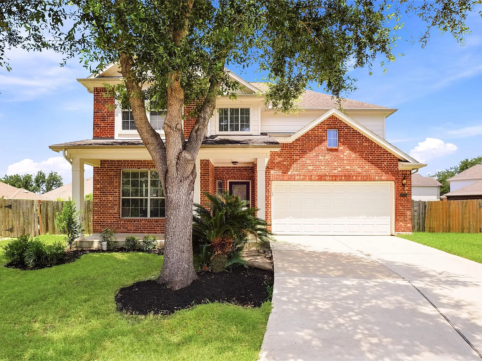 4 bed, 2.5 bath, 3047 sqft, $2,850 — Photo 2