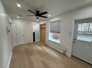 318 Cooper St #3, Ottawa, ON K2P0G7