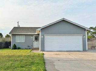 1214 W 43rd St S, Wichita, KS 67217