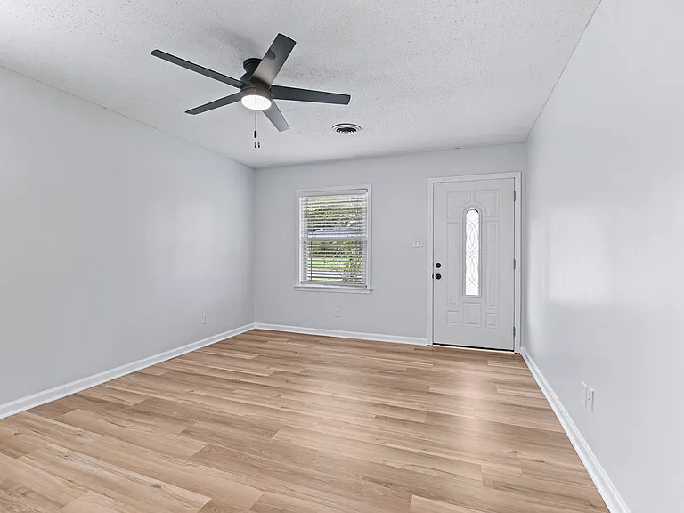 111 Lori Streetprattville — Photo 34