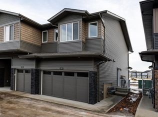 2710 66th St SW #6, Edmonton, AB T6X 1A3