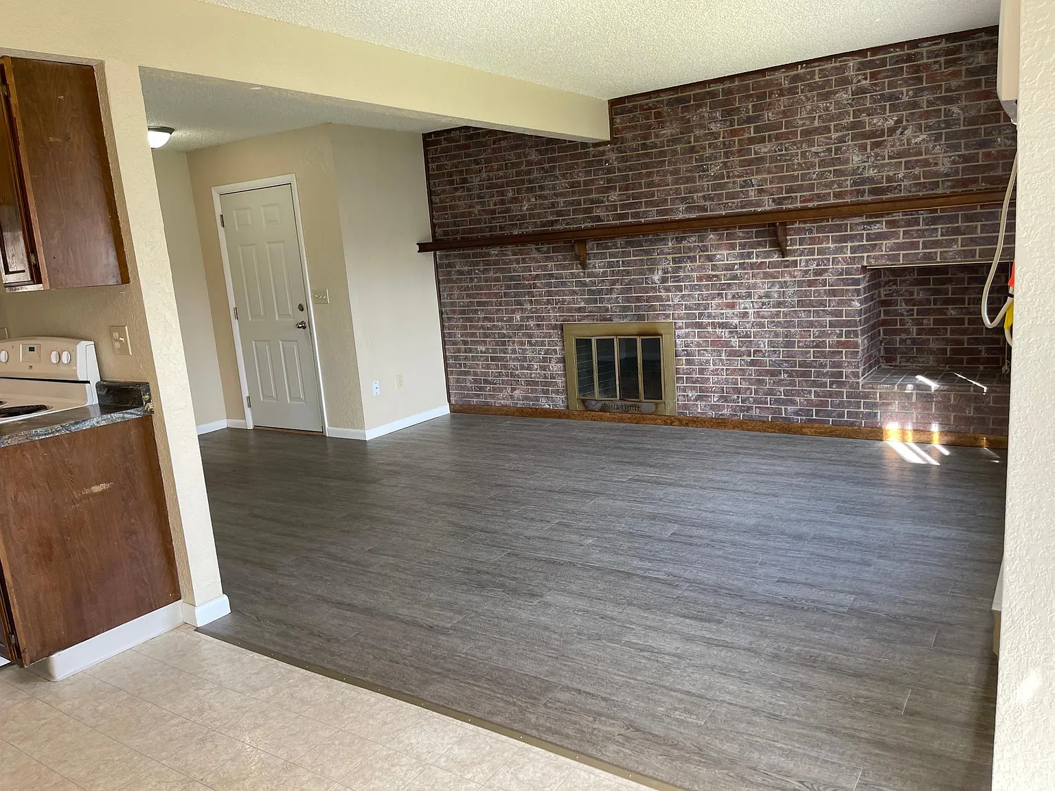 2-3401 Provence Ct — Photo 2
