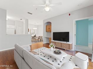8601 Beach Blvd APT 320, Jacksonville, FL 32216