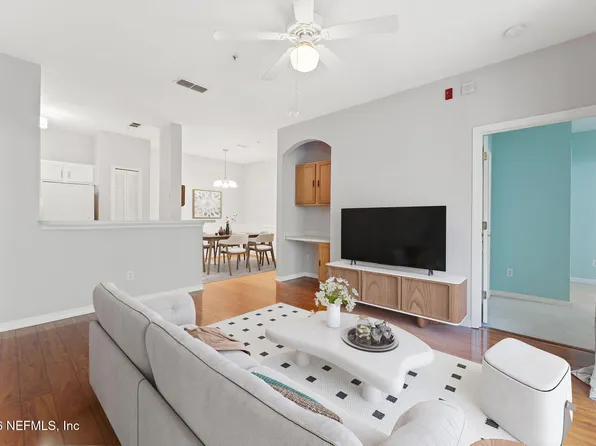8601 BEACH Boulevard #320, Jacksonville, FL 32216