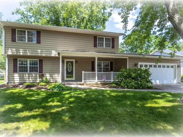 2706 E 29th Ct, Davenport, IA 52803