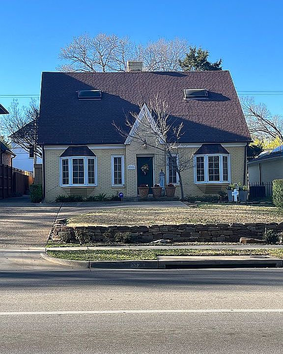 1st image of 3333 Mockingbird Ln