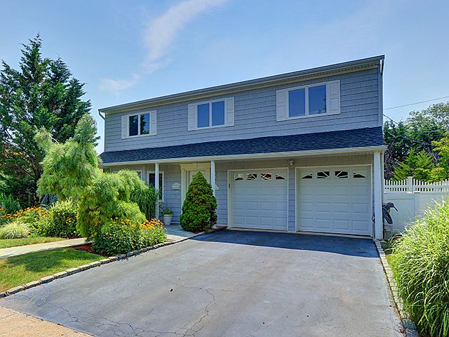 1st image of 14 Chapman Dr