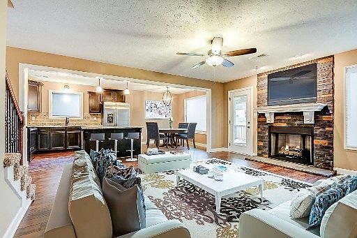 3rd image of 34 Reserve At Hickory Wild Lot 34