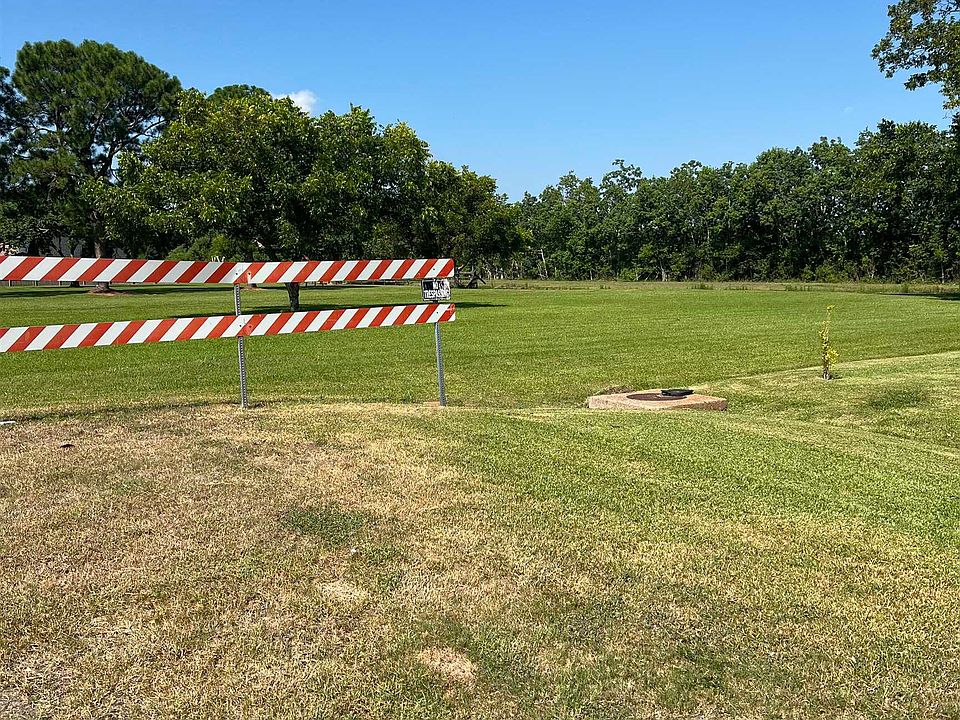 2nd image of 0 80th St