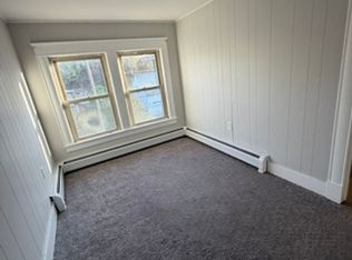 1-3 Broderick St, Easthampton, MA 01027