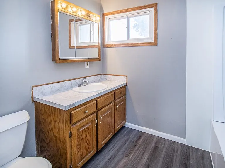 1220 Hillcrest Dr — Photo 19