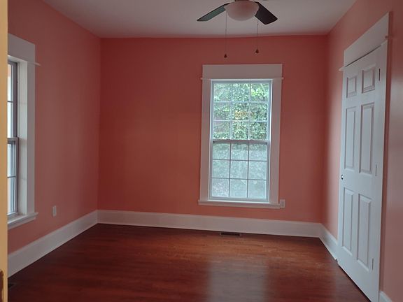2nd image of 417 Church Ave SE
