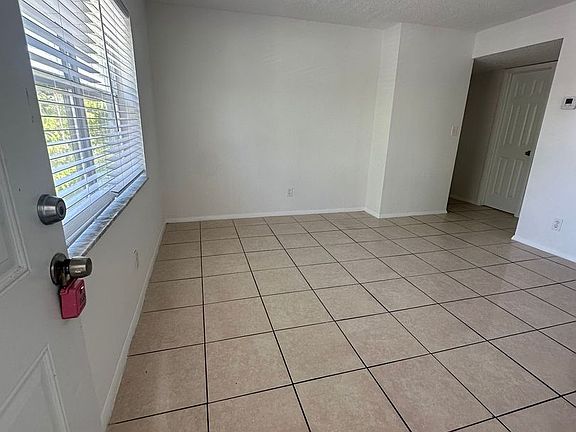 2nd image of 5961 SW 41st St #202