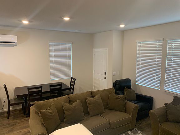 5th image of 2664 NE 116th Pl
