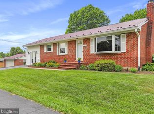 10824 Allen Ave, Hagerstown, MD 21740