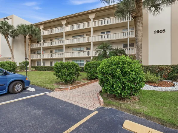 2905 Victoria Place #J3, Coconut Creek, FL 33066