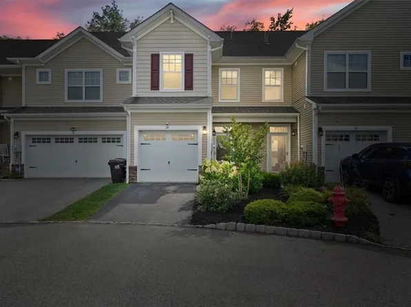 24 Timberose Court, Middletown, NY 10940