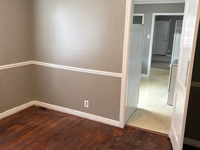 5513 Avenue P — Photo 15