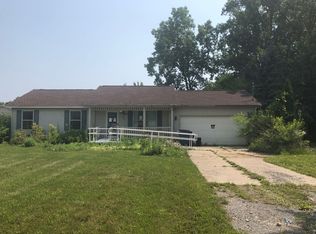 4888 Windsor Hwy, Potterville, MI 48876
