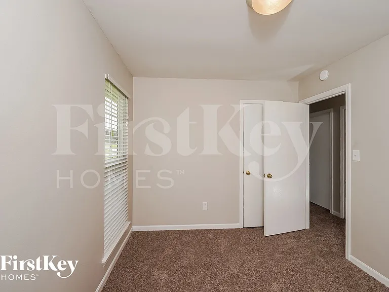 101 Sunny Brook Ln — Photo 10