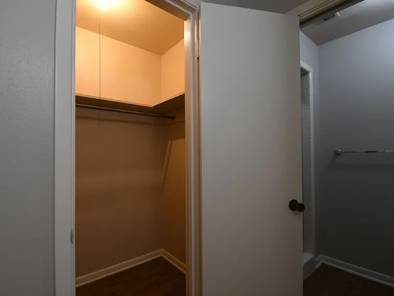 3202 Autumn Leaves Dr — Photo 24
