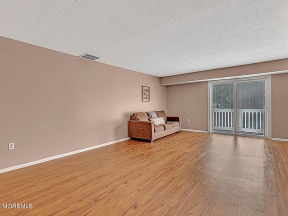 5th image of 1706 Arthur Street