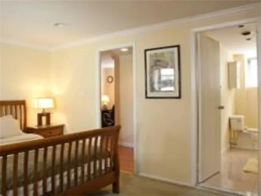 Rented by R New York | media 16