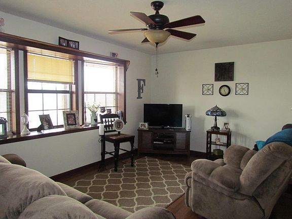 2nd image of 260 Cindy Dr