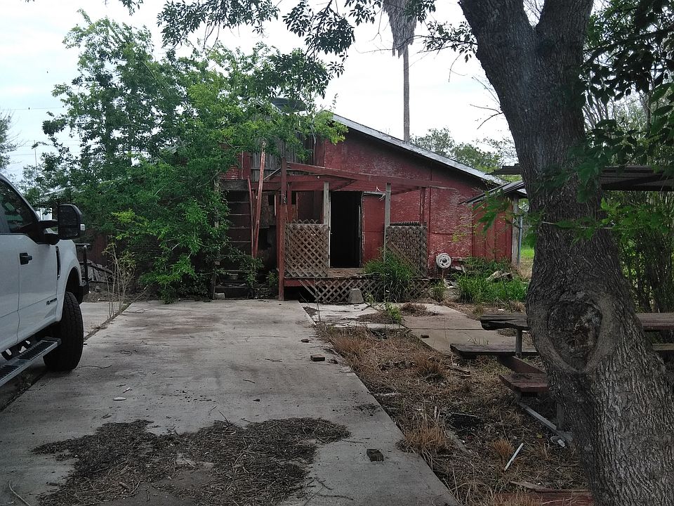1st image of 309 E Crockett St #B