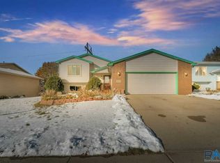 315 N Foss Ave, Sioux Falls, SD 57110