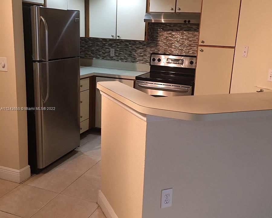 1st image of 643 Vista Isles Dr APT 1813