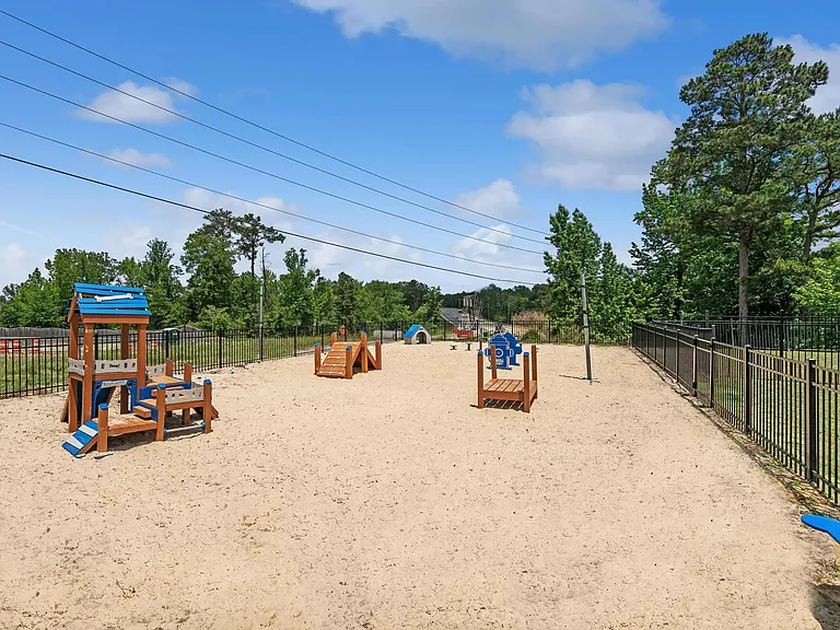 Aria Lake Carolina — Photo 22