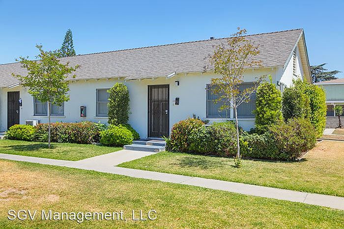 1st image of 731 W Crescent Dr #4556432