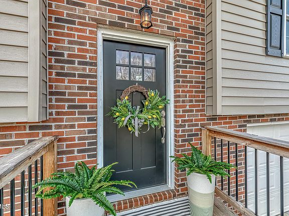 3rd image of 328 Kings Rd