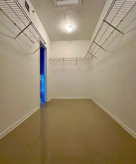 11600 SW 2nd St #18304 — Photo 16