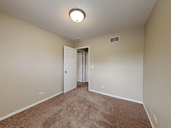 5th image of 236 E Park Ave