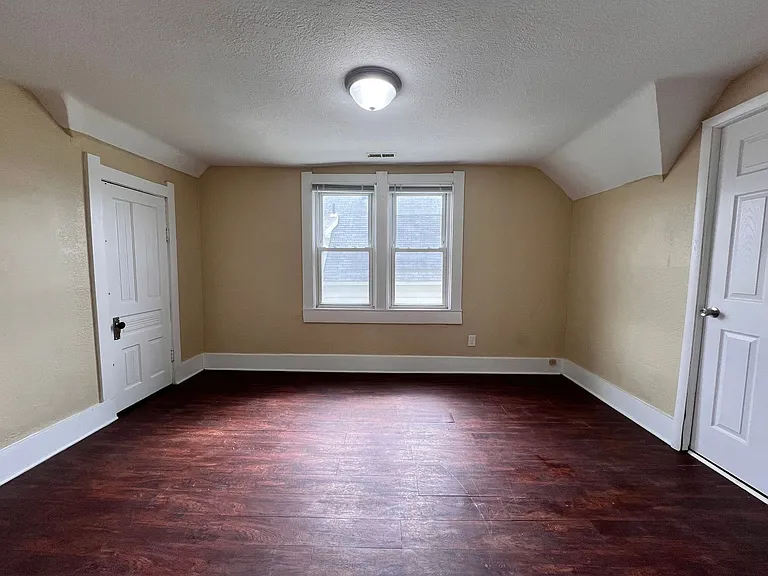 2807 Chestnut St — Photo 5