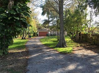 6090 Lancewood Way, Naples, FL 34116