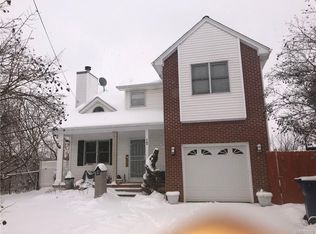 12 Halbert St, Buffalo, NY 14214
