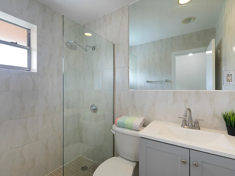 421 NE 68th St #7 — Photo 14