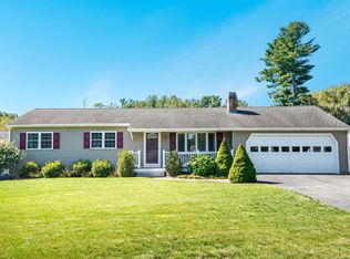 2 Belgian Pl, Nashua, NH 03062