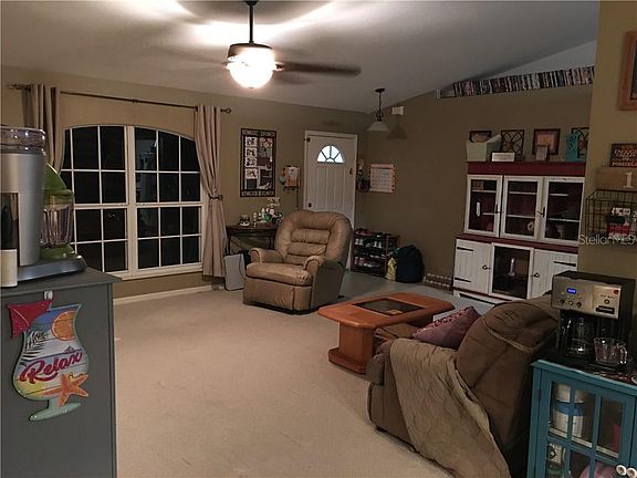 3rd image of 721 Walnut Ave