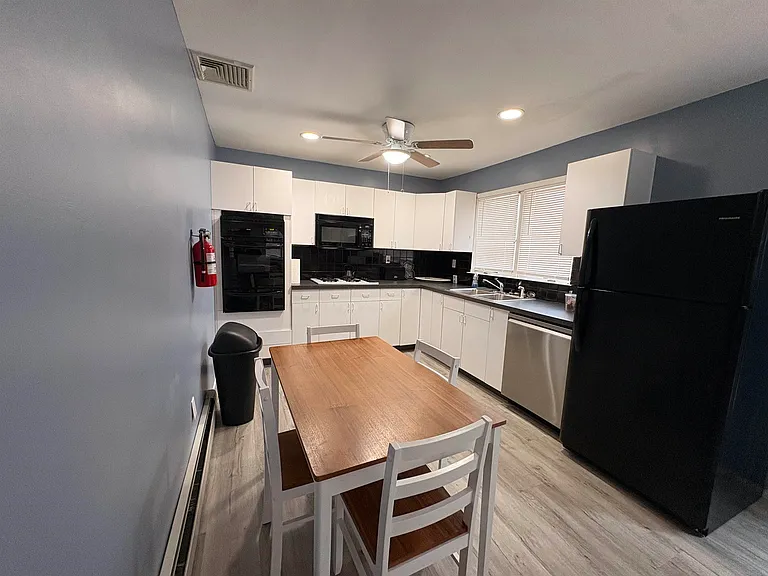 32 Franklin St #2 — Photo 4