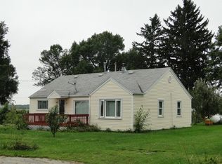 1494 E 2700 North Rd, Clifton, IL 60911