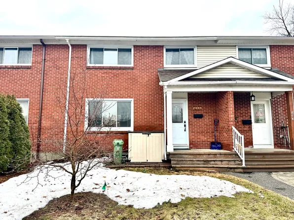856 Cummings Ave, Ottawa, ON K1K 2L4