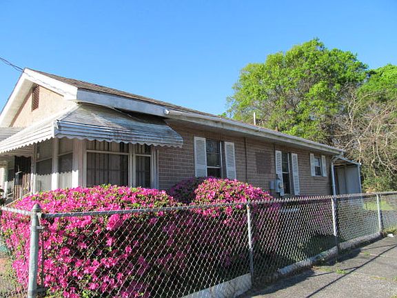 2nd image of 1764 Grunthal St