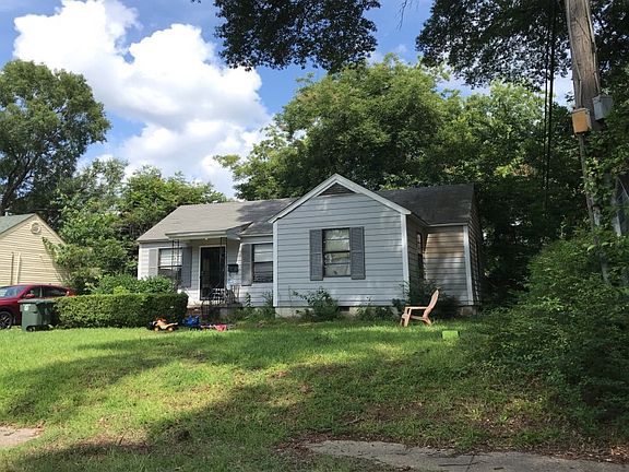 2nd image of 912 Chatwood St