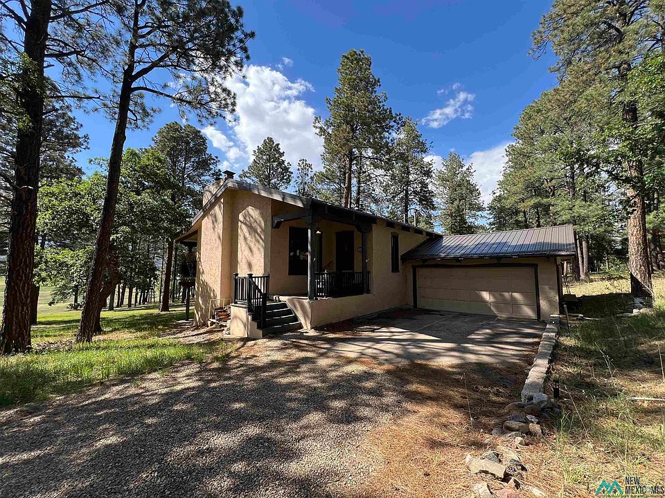 1st image of 30 Forest Dr