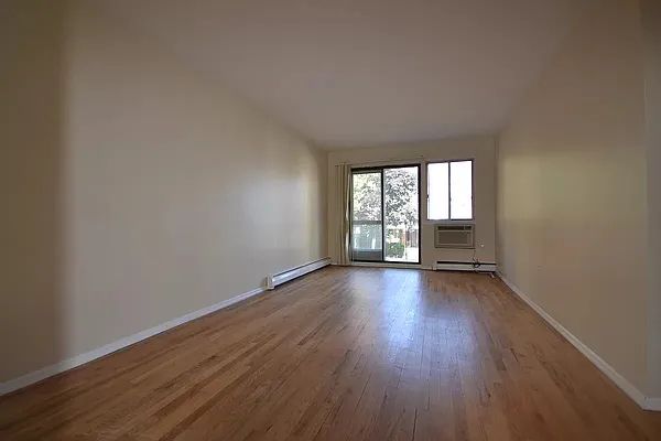 Rented by Silverstein Collection LLC  | media 3