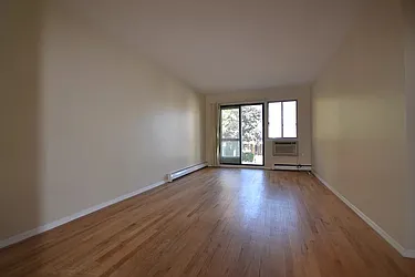 Rented by Silverstein Collection LLC 